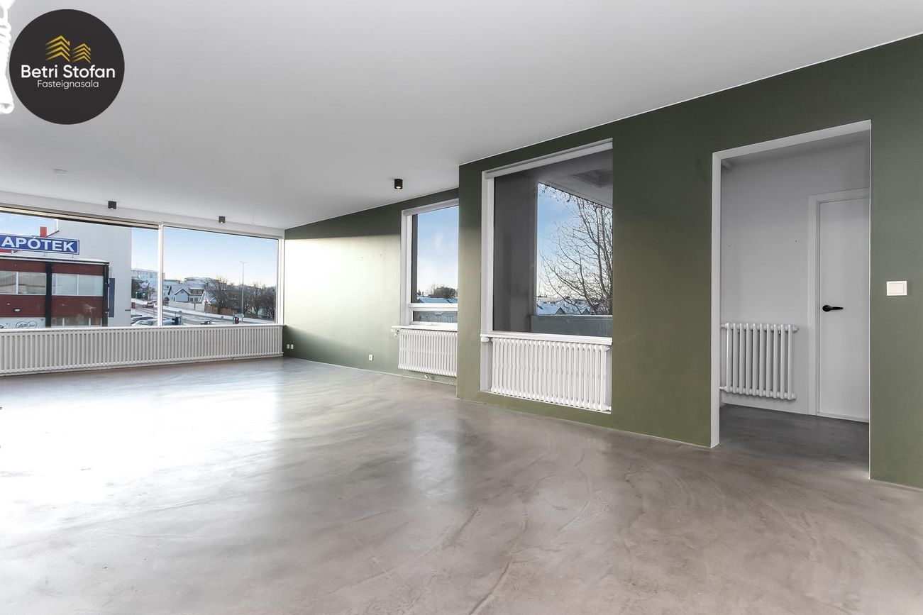 Sogavegur 101, 108 Reykjavík