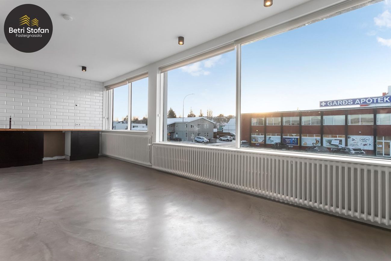 Sogavegur 101, 108 Reykjavík