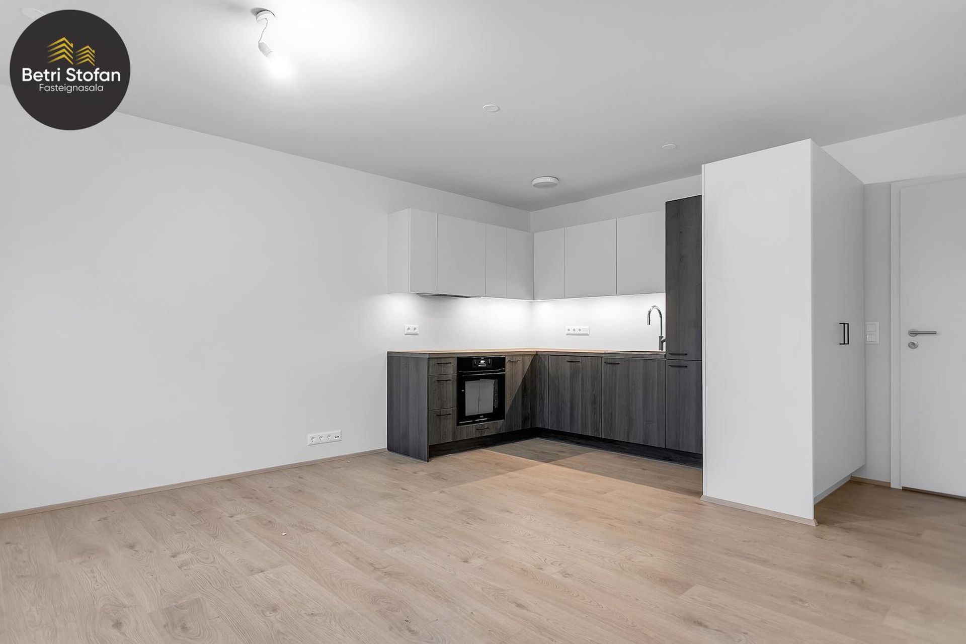 Dunhagi 18, 107 Reykjavík
