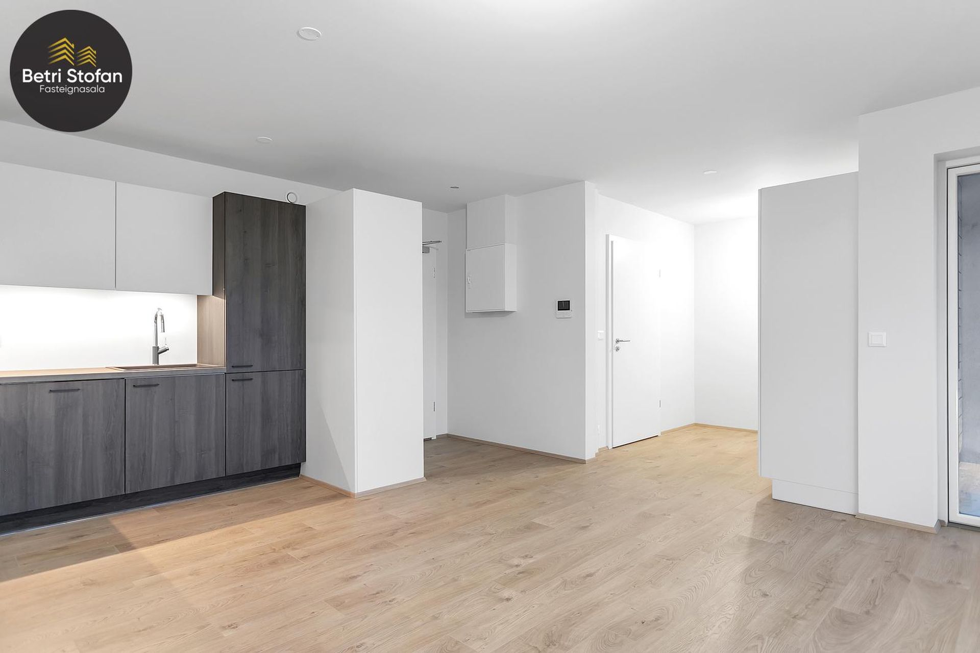 Dunhagi 18, 107 Reykjavík