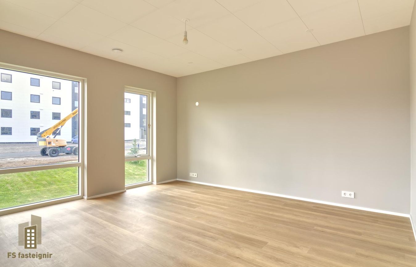 Lækjarmói 8, 603 Akureyri