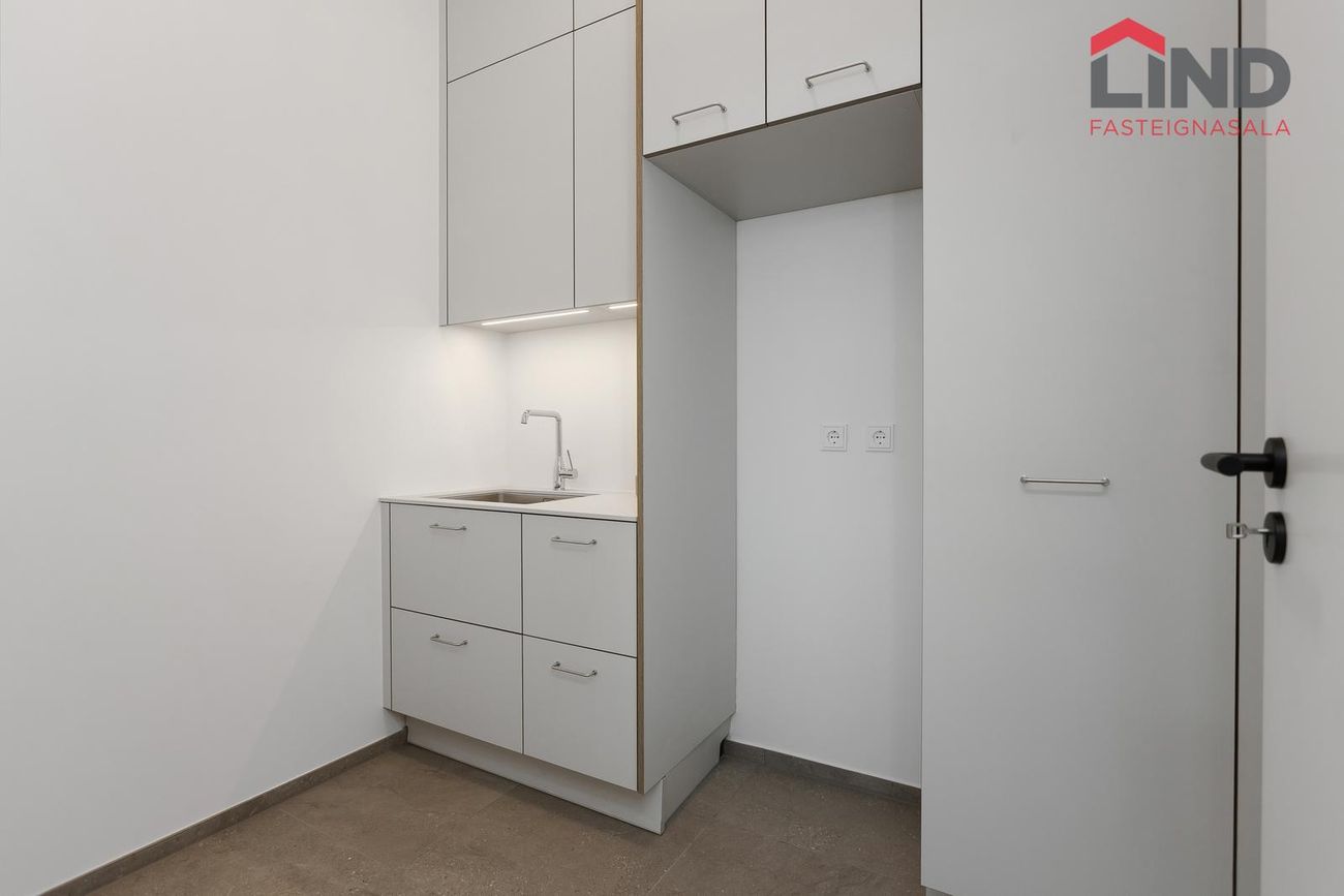 Hafnarbraut 10B, 200 Kópavogur