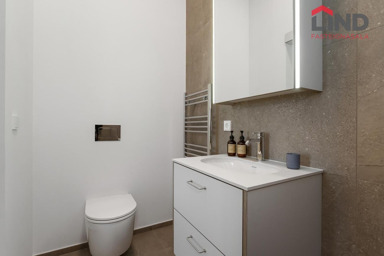 Hafnarbraut 10B, 200 Kópavogur