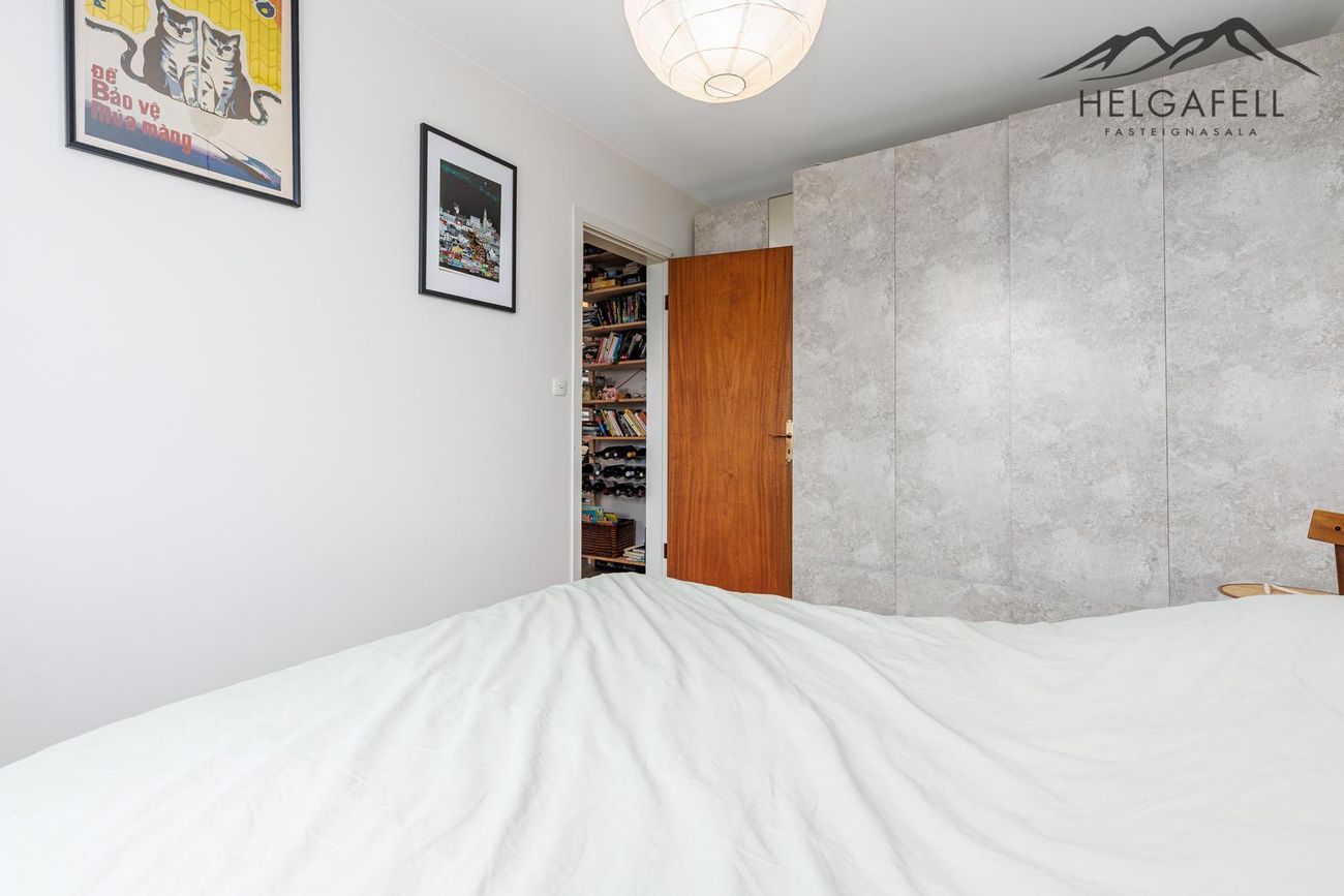 Stigahlíð 18 - 0402, 105 Reykjavík