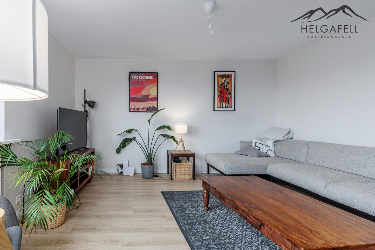 Stigahlíð 18 - 0402, 105 Reykjavík