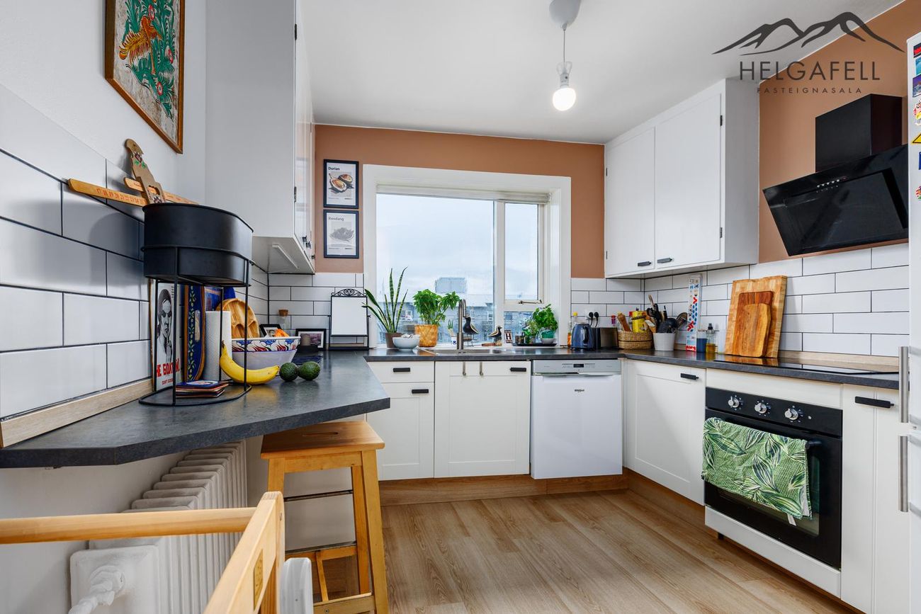 Stigahlíð 18 - 0402, 105 Reykjavík