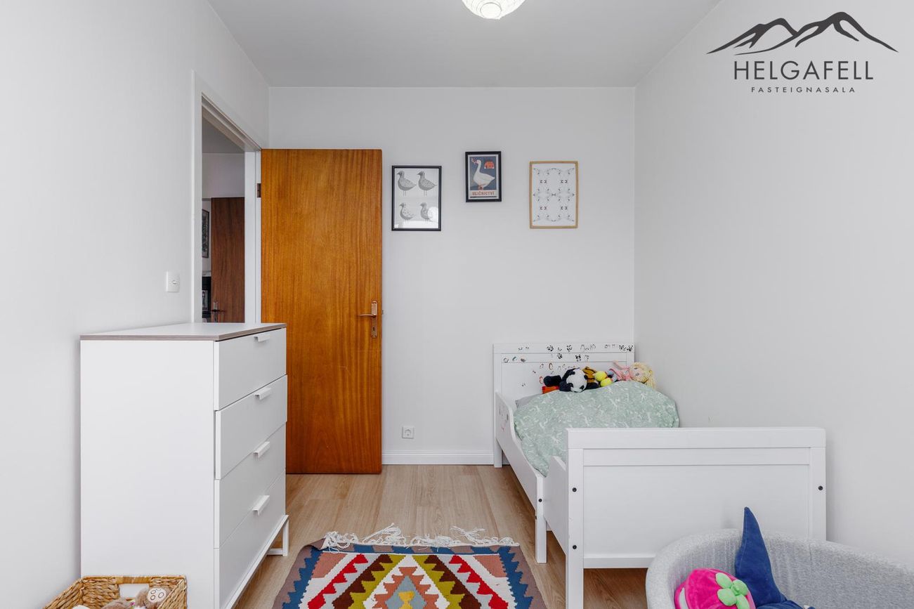 Stigahlíð 18 - 0402, 105 Reykjavík