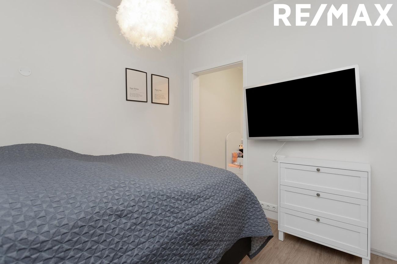 Grensásvegur 12 - 0402, 108 Reykjavík