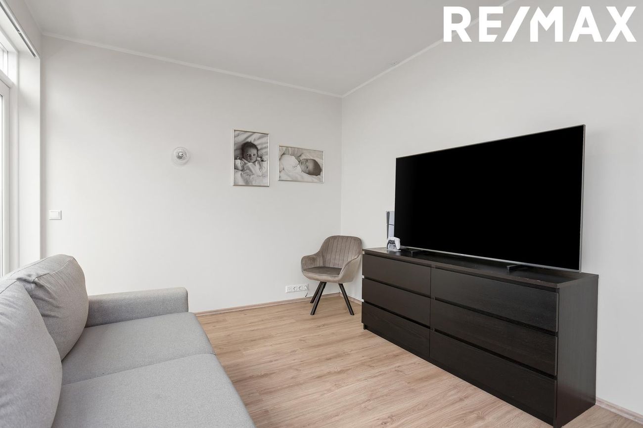 Grensásvegur 12 - 0402, 108 Reykjavík