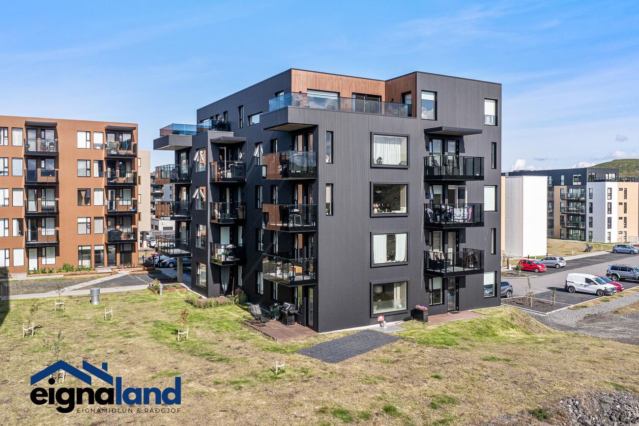 Áshamar 48, 221 Hafnarfjörður