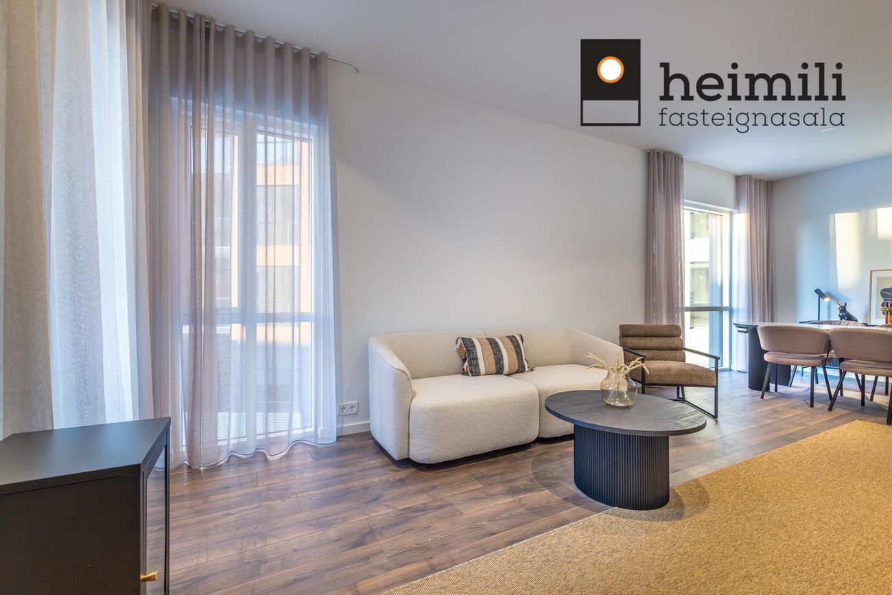 Grensásvegur 1C, 108 Reykjavík