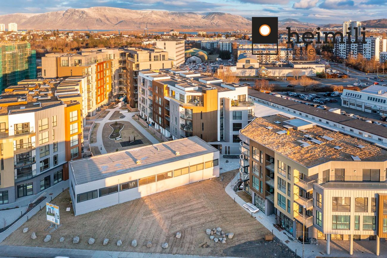 Grensásvegur 1C, 108 Reykjavík