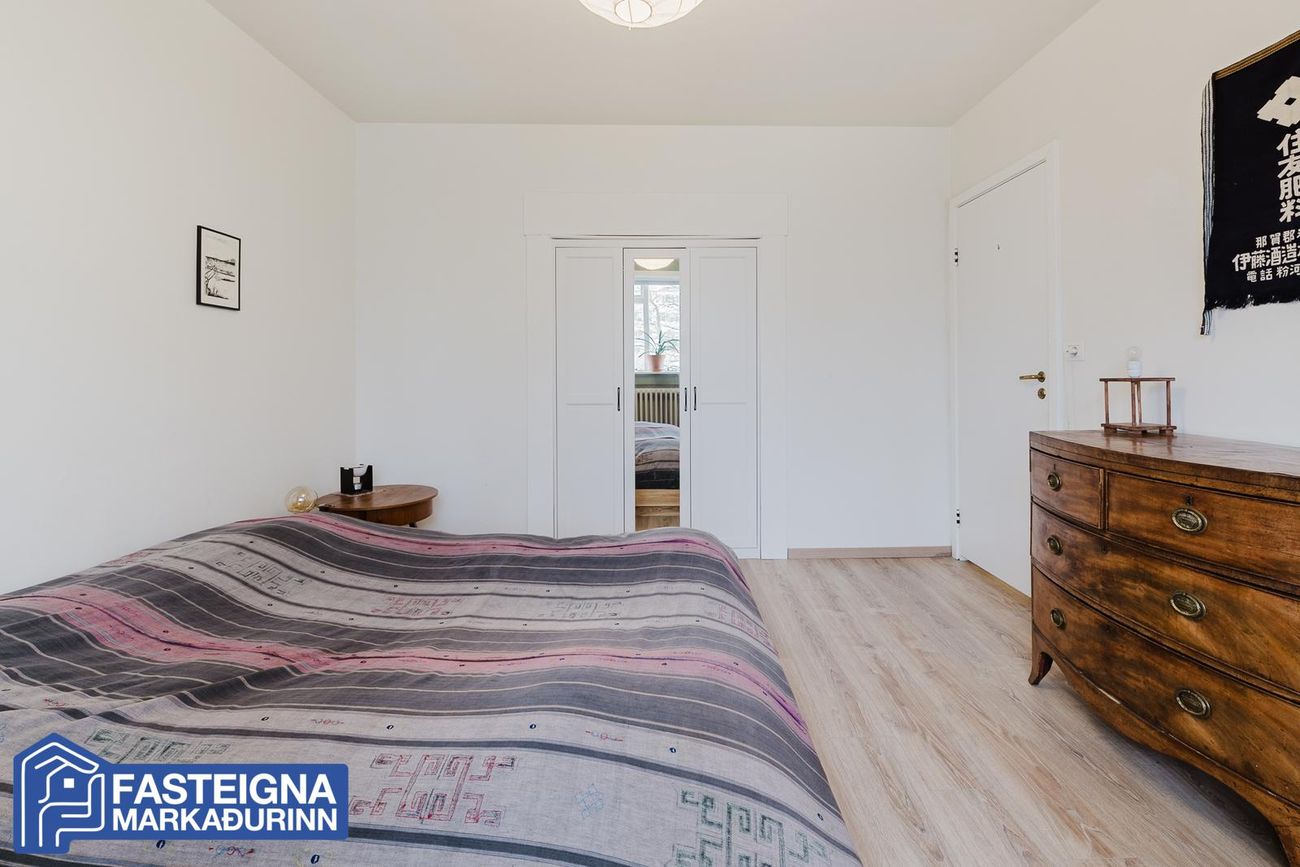 Snorrabraut 33, 105 Reykjavík