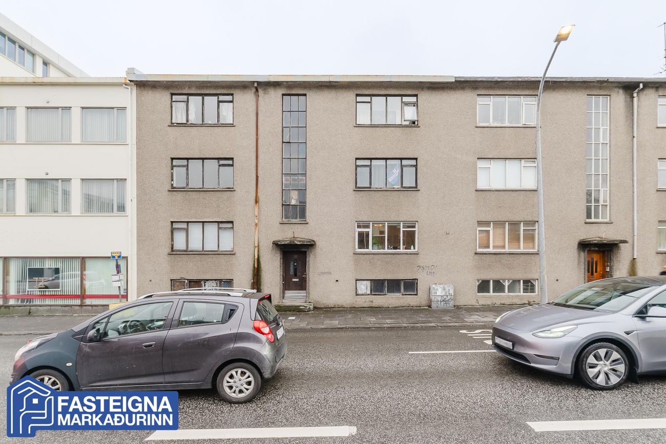 Snorrabraut 33, 105 Reykjavík