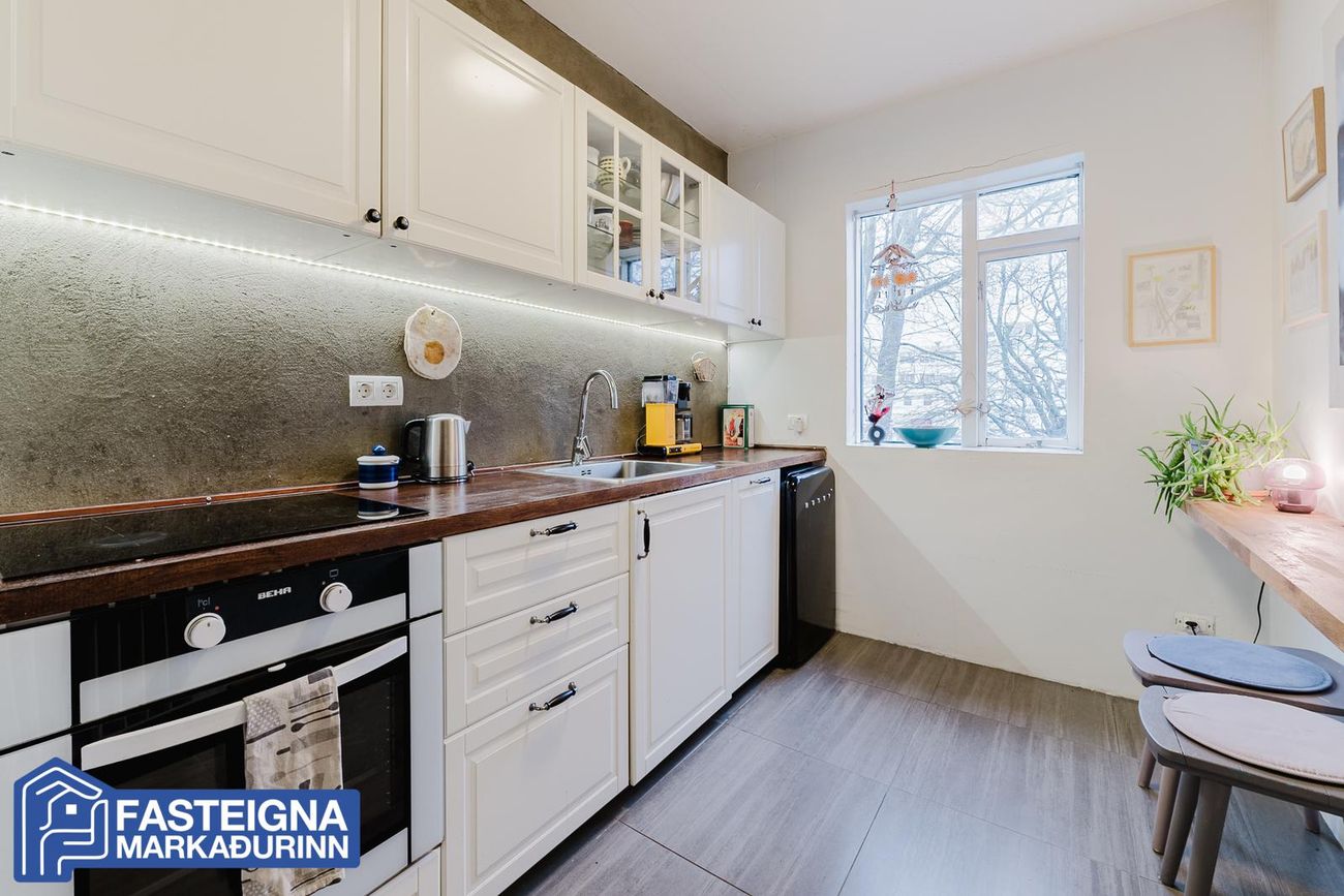 Snorrabraut 33, 105 Reykjavík