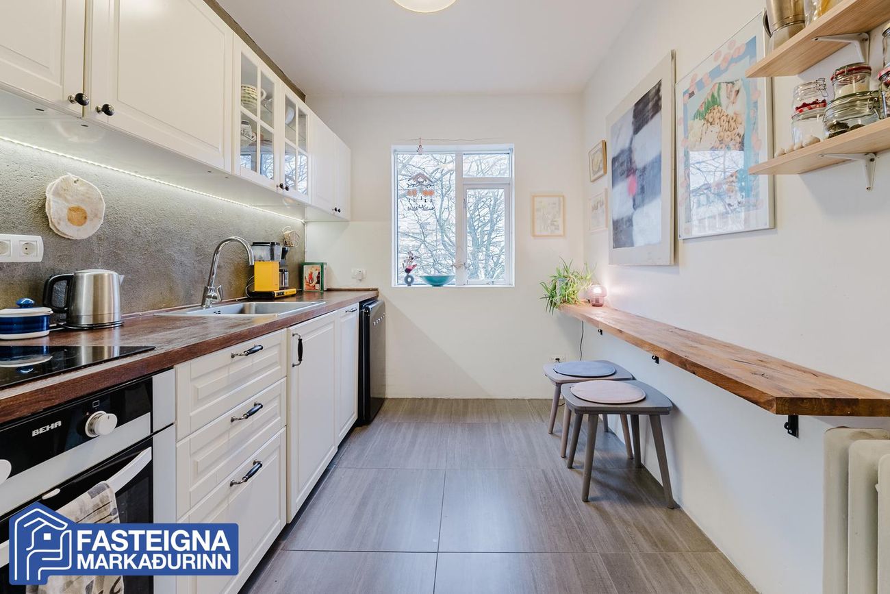 Snorrabraut 33, 105 Reykjavík