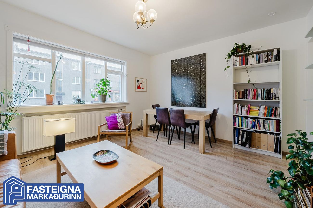 Snorrabraut 33, 105 Reykjavík