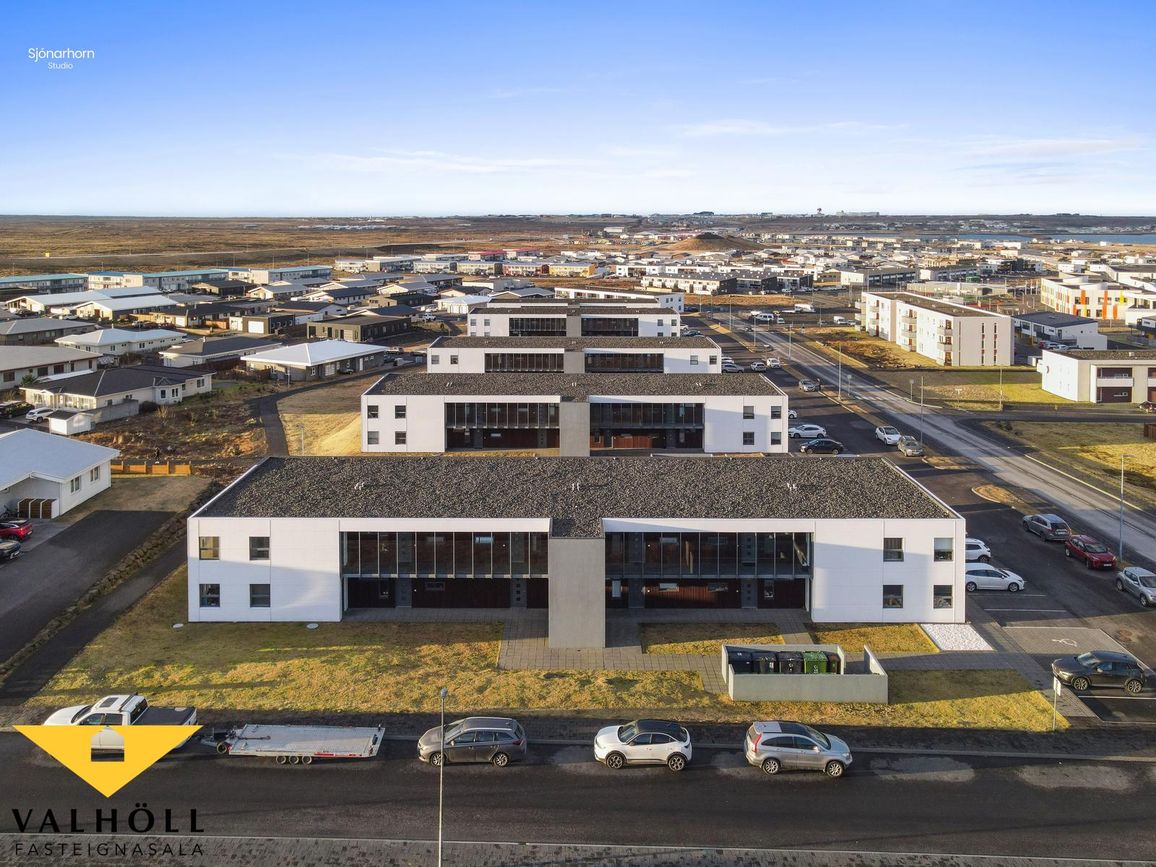 Dalsbraut 30, 260 Reykjanesbær
