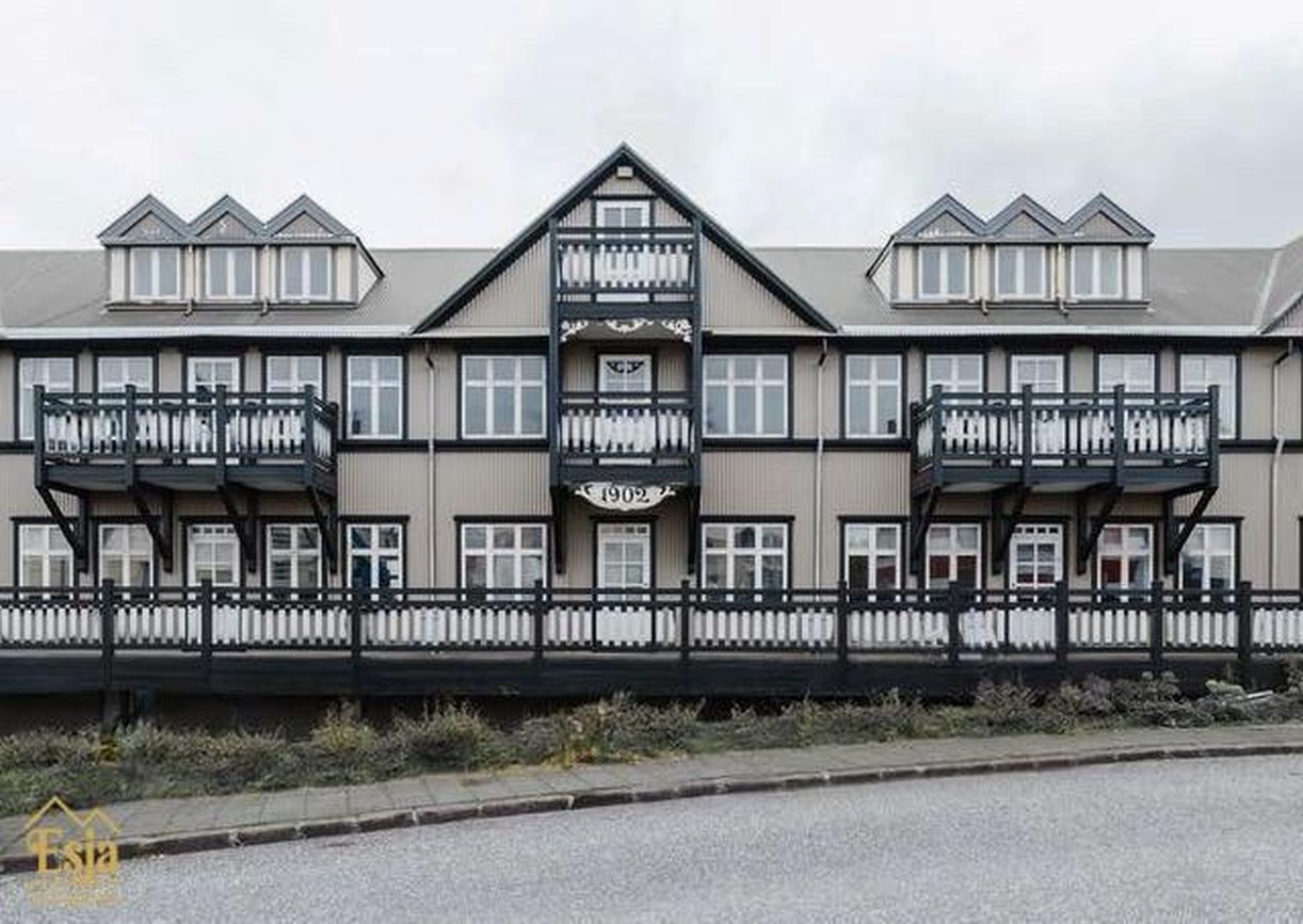 Hverfisgata 83, 101 Reykjavík