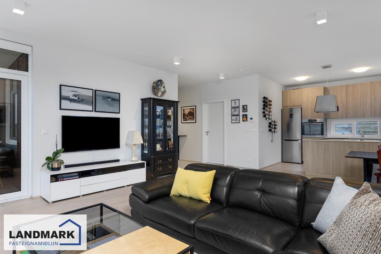 Holtsvegur 47 - 0302, 210 Garðabær