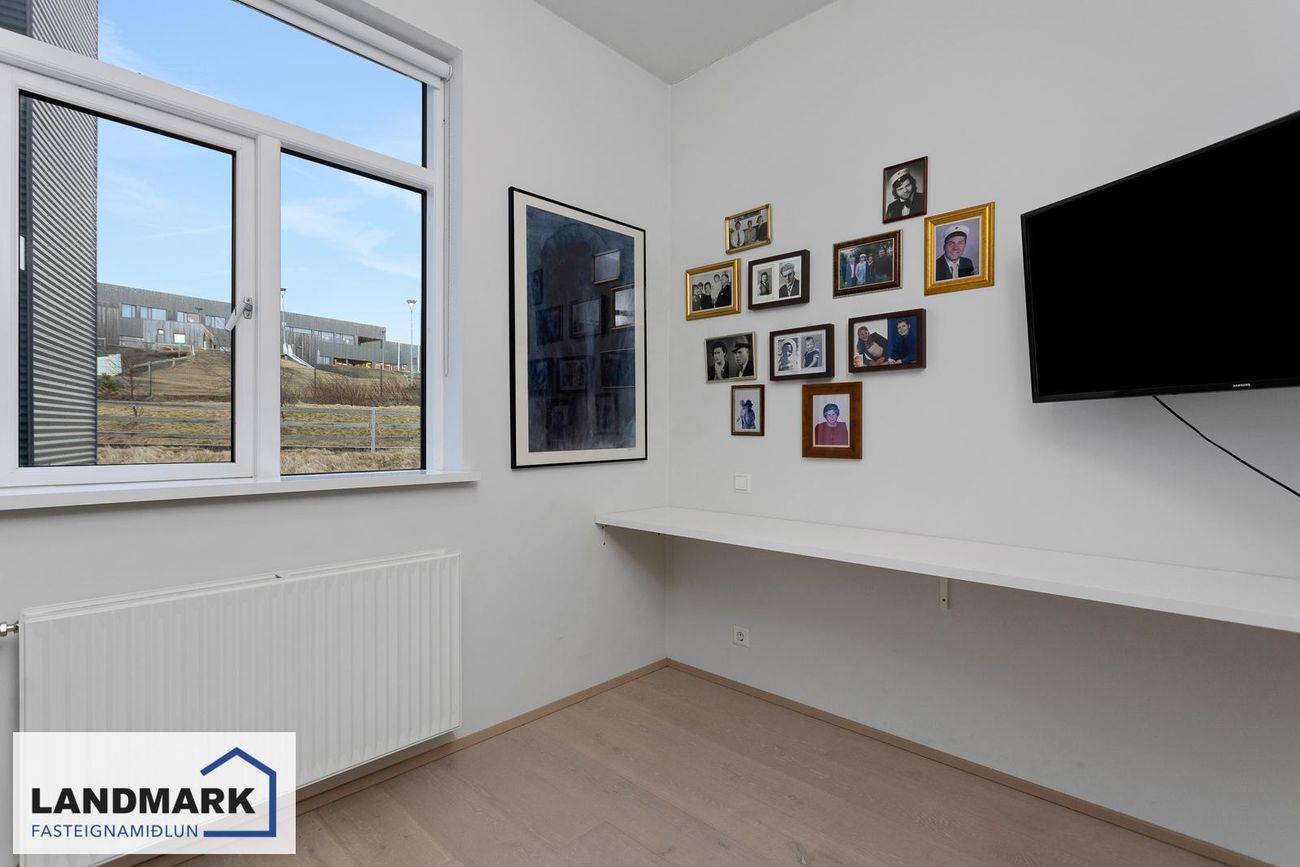 Holtsvegur 47 - 0302, 210 Garðabær