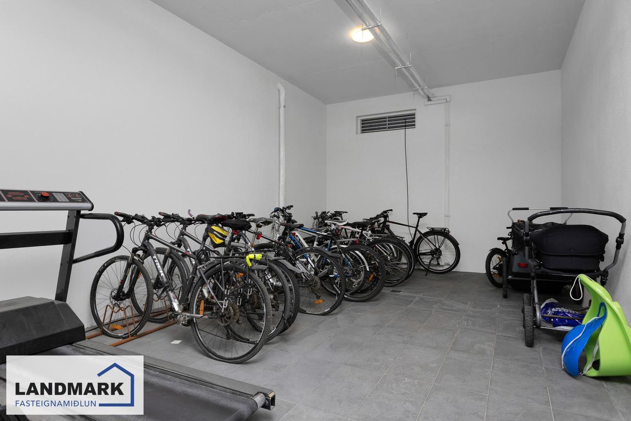 Holtsvegur 47 - 0302, 210 Garðabær