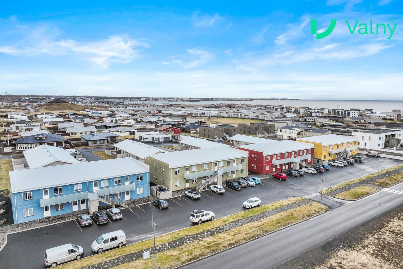 Trönudalur 3, 260 Reykjanesbær