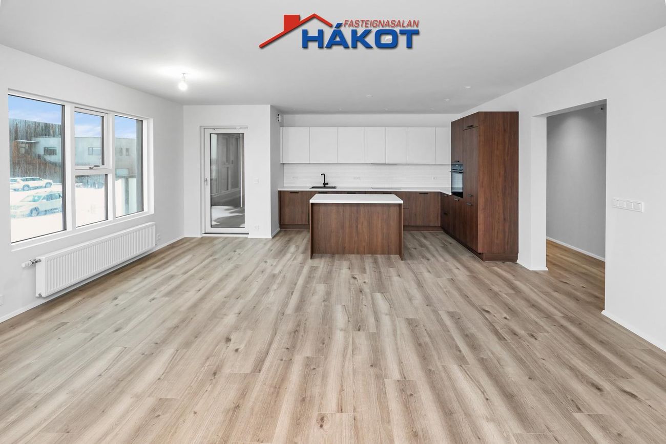 Asparskógar 18, 300 Akranes