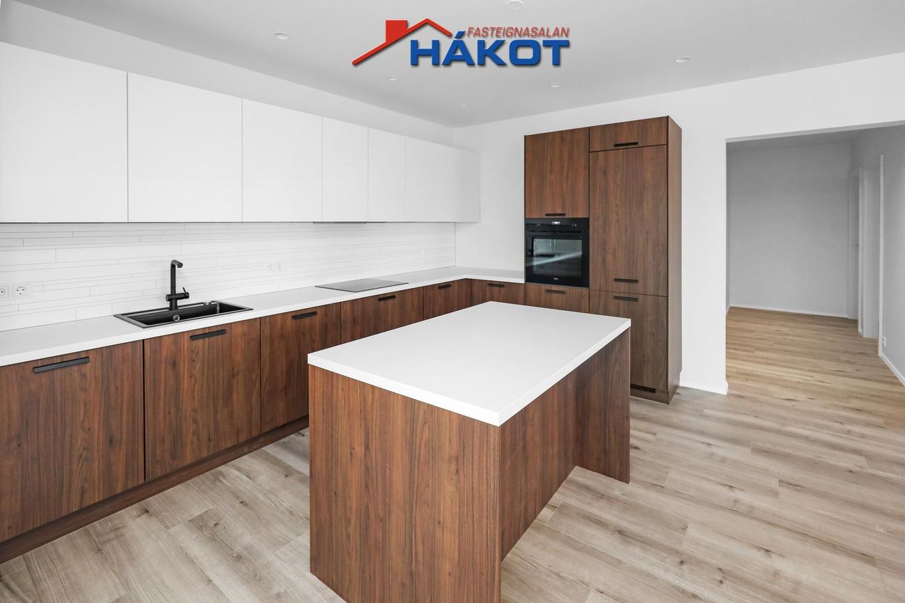 Asparskógar 18, 300 Akranes