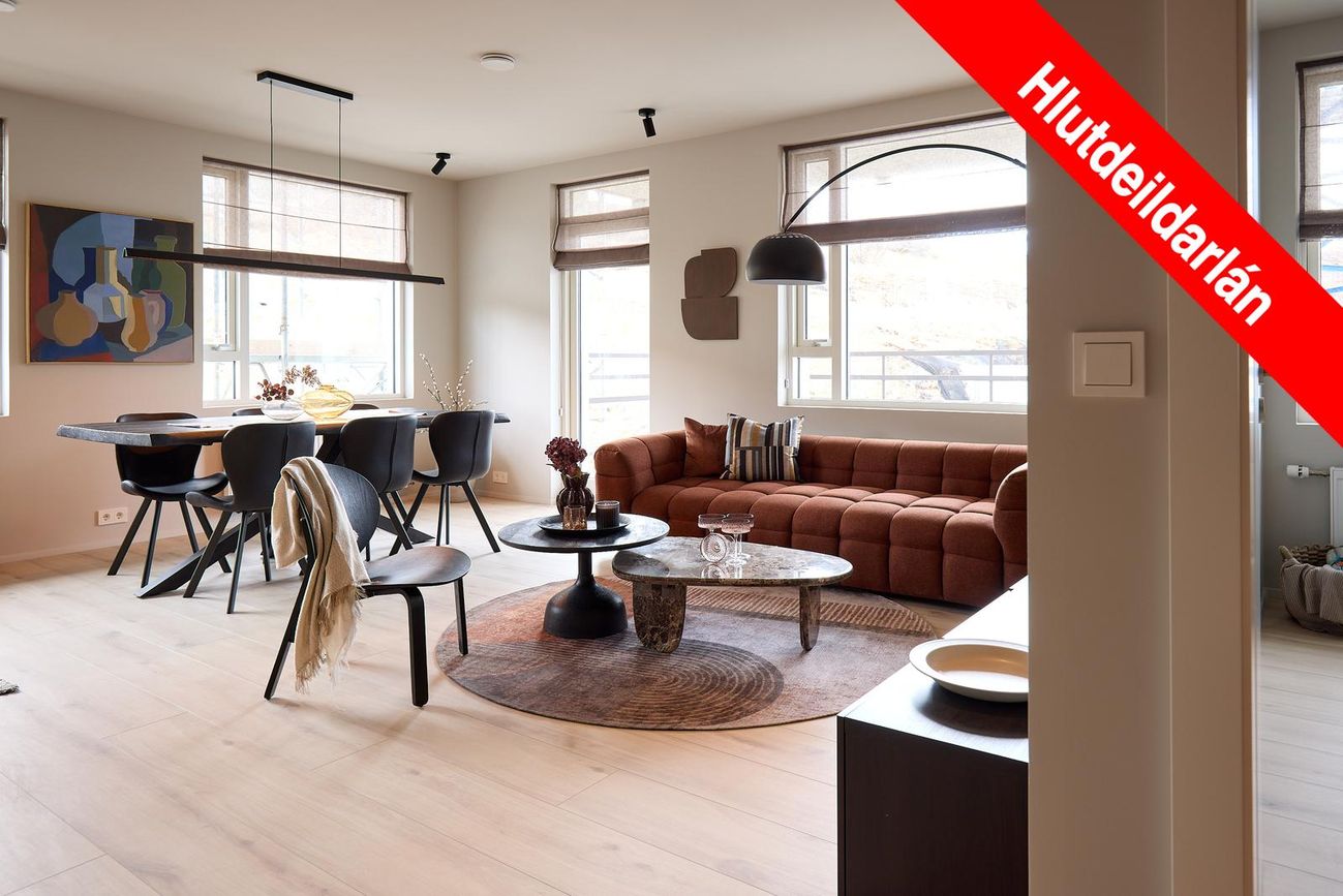 Baughamar 7, 221 Hafnarfjörður