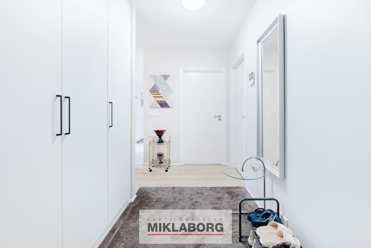 Hverfisgata 92A, 101 Reykjavík