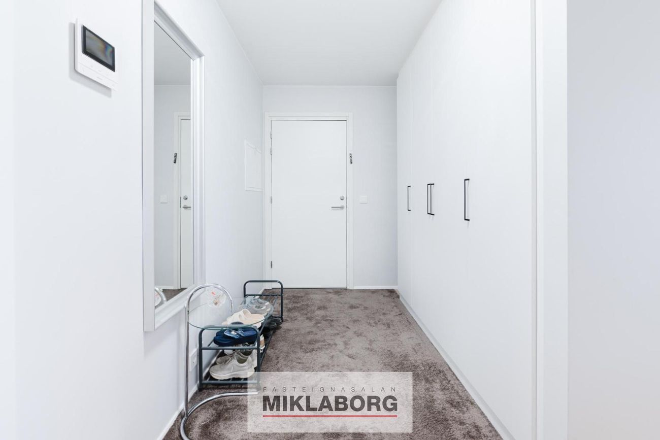 Hverfisgata 92A, 101 Reykjavík