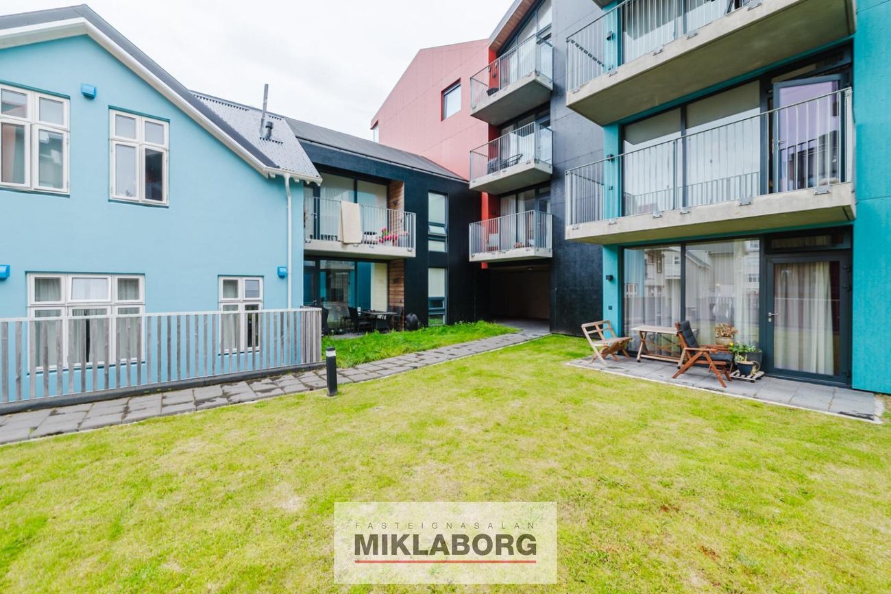 Hverfisgata 92A, 101 Reykjavík