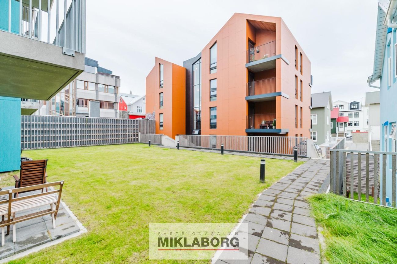 Hverfisgata 92A, 101 Reykjavík