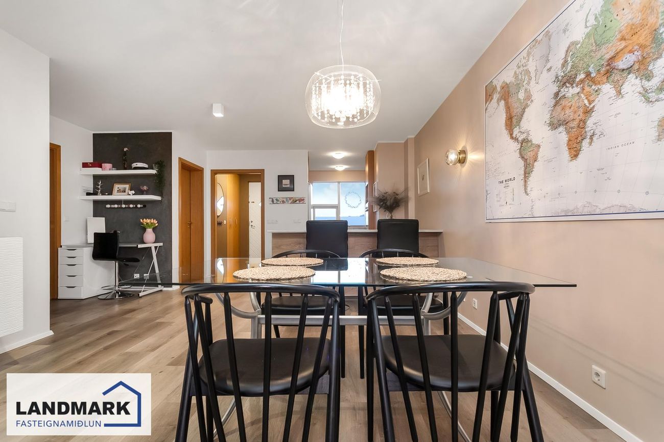 Jötnaborgir 12, 112 Reykjavík