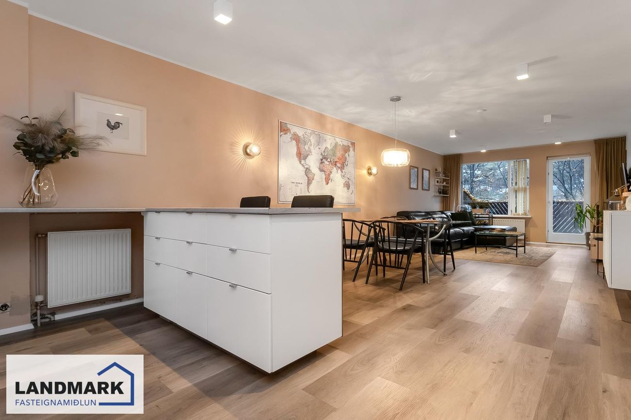 Jötnaborgir 12, 112 Reykjavík