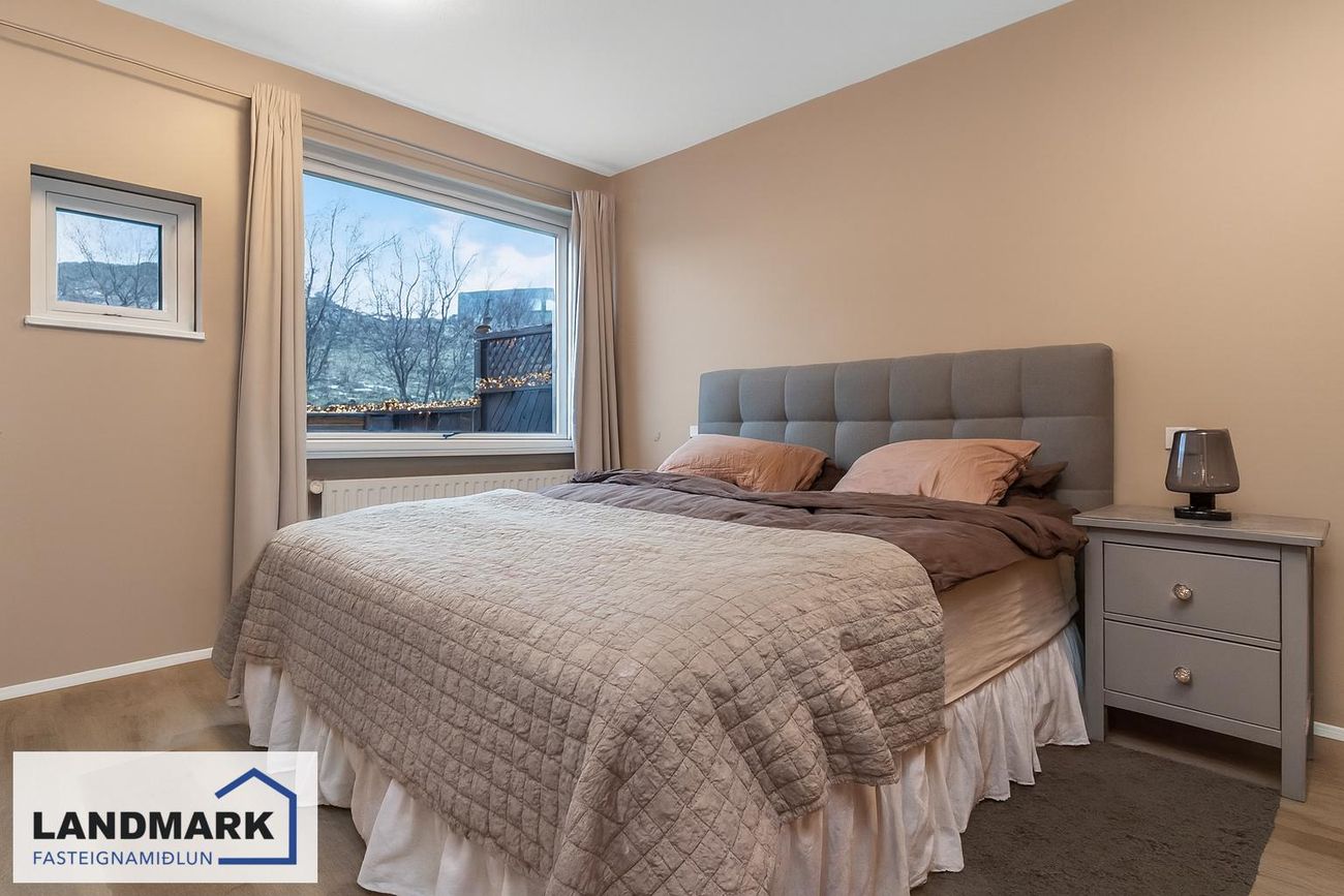 Jötnaborgir 12, 112 Reykjavík