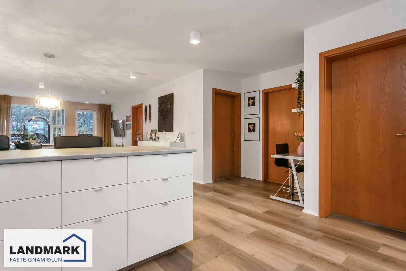 Jötnaborgir 12, 112 Reykjavík