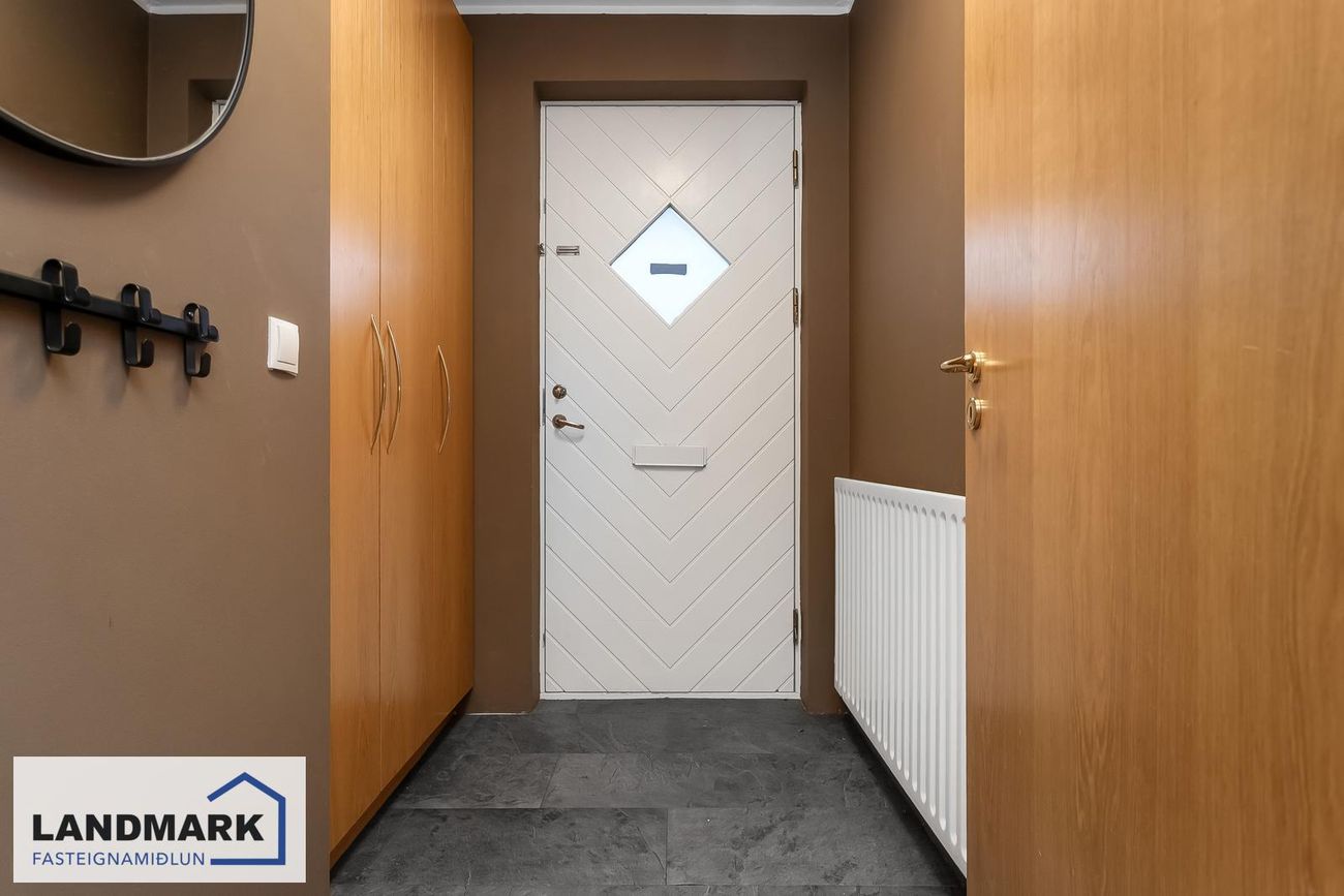 Jötnaborgir 12, 112 Reykjavík