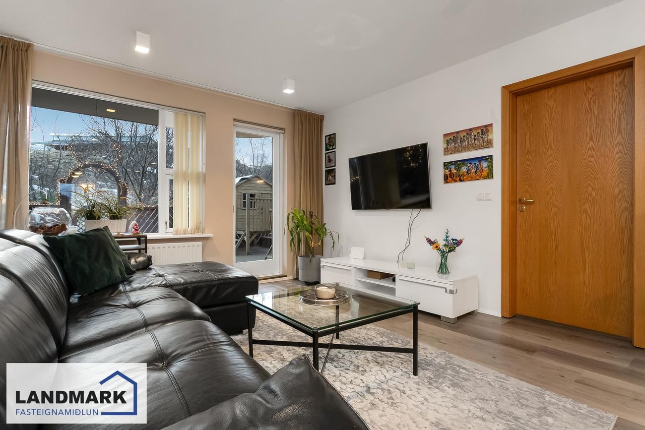 Jötnaborgir 12, 112 Reykjavík