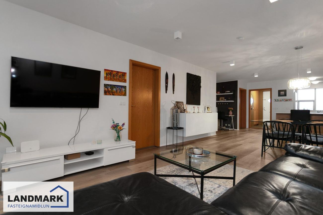 Jötnaborgir 12, 112 Reykjavík