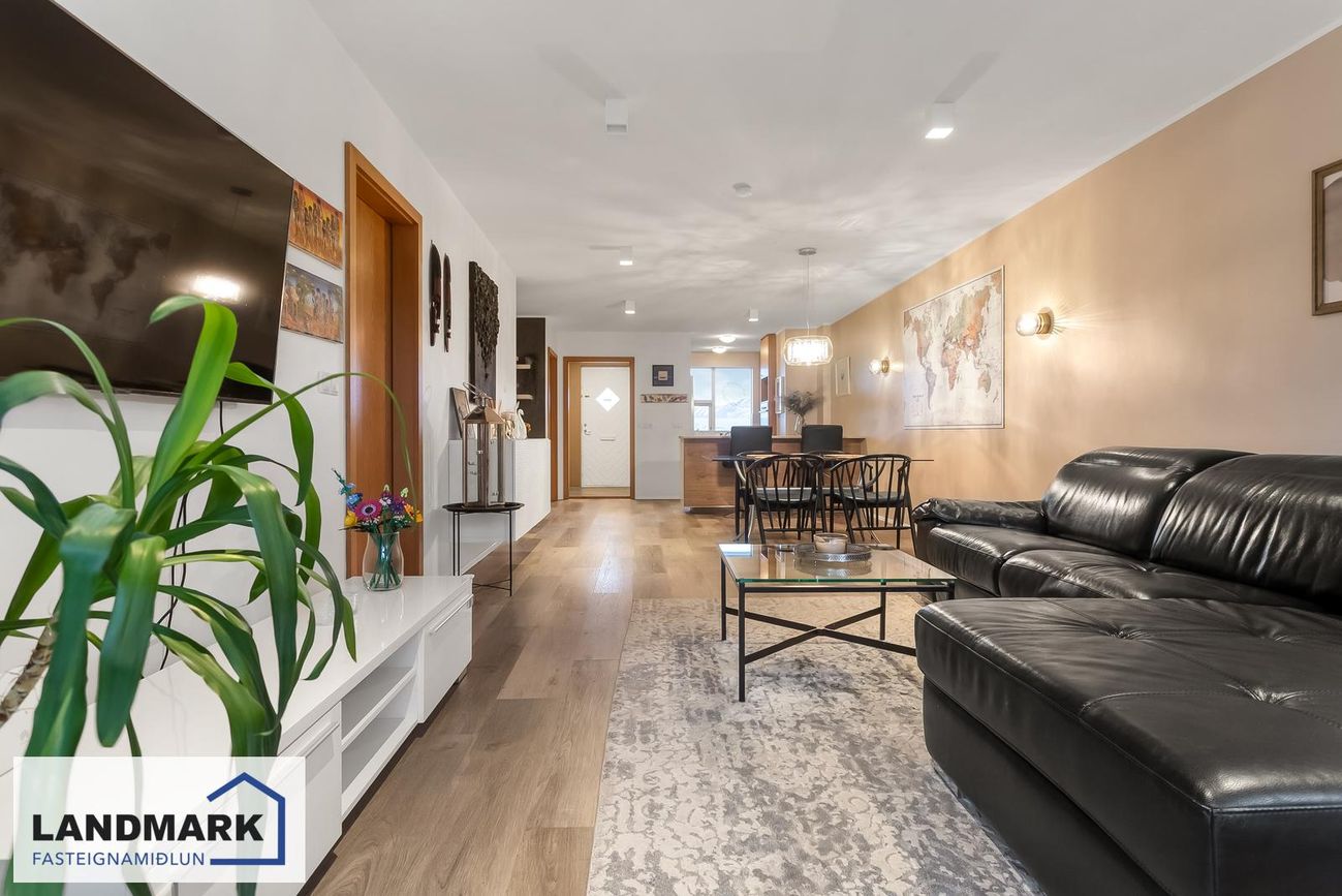 Jötnaborgir 12, 112 Reykjavík