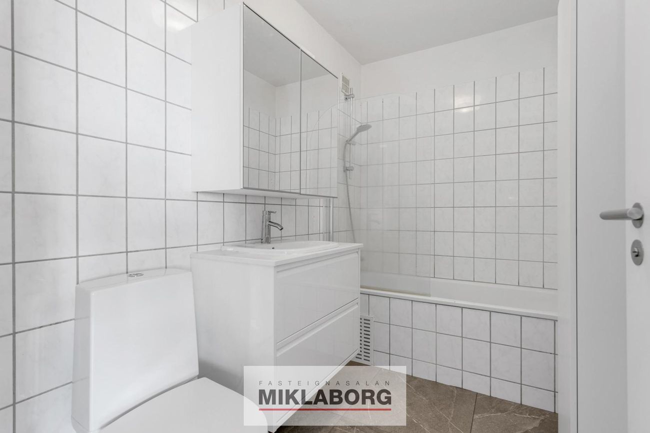 Ástún 14, 200 Kópavogur