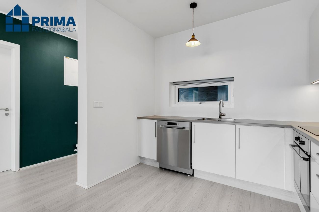 Dalsbraut 4, 260 Reykjanesbær