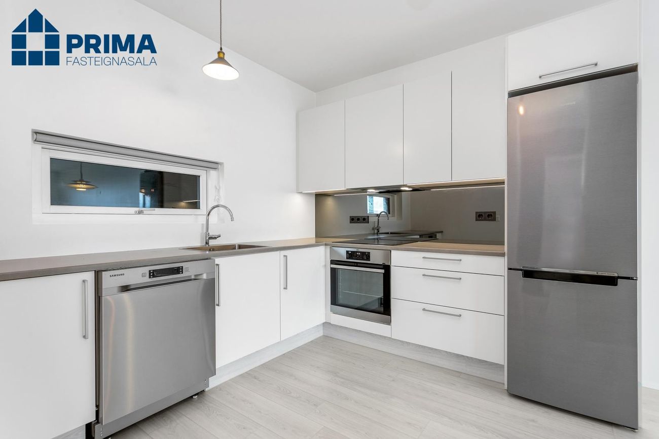 Dalsbraut 4, 260 Reykjanesbær