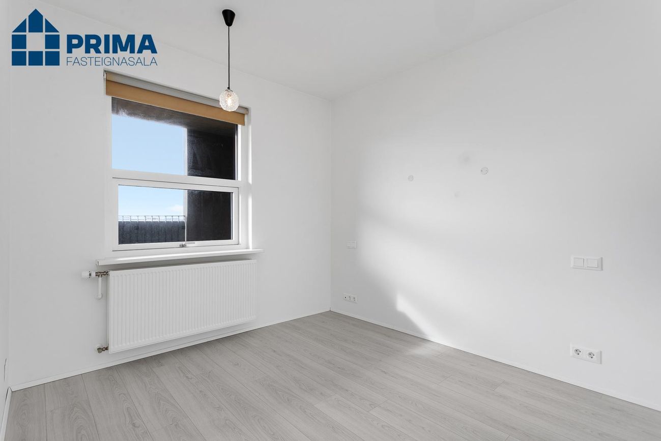 Dalsbraut 4, 260 Reykjanesbær