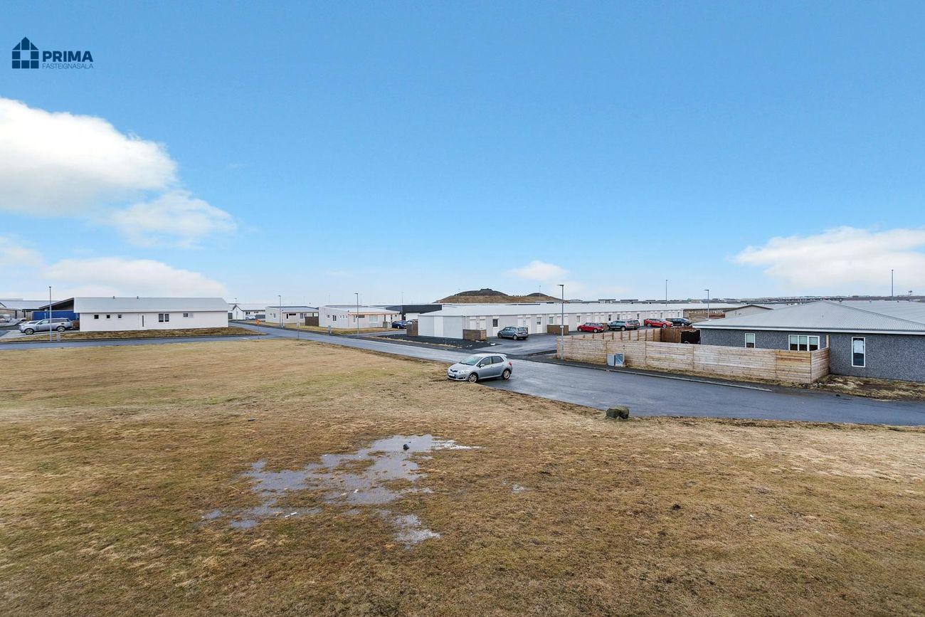 Dalsbraut 4, 260 Reykjanesbær