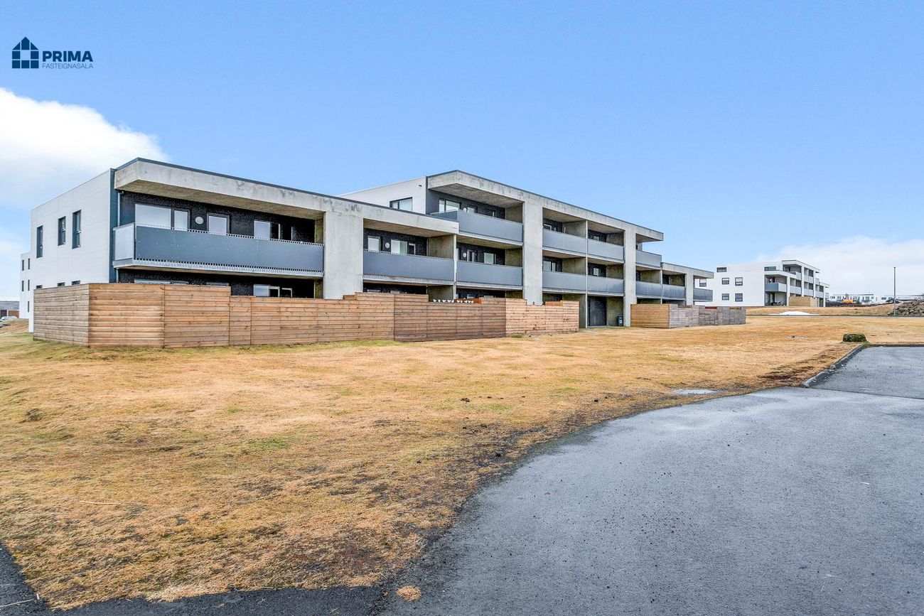 Dalsbraut 4, 260 Reykjanesbær