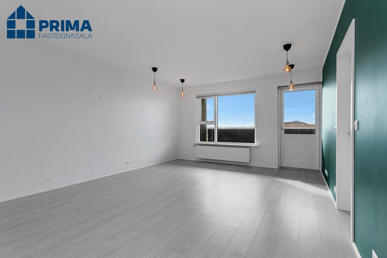 Dalsbraut 4, 260 Reykjanesbær