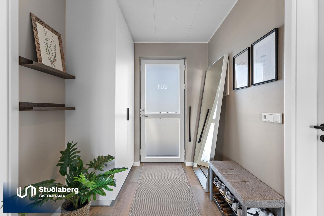 Tjarnabraut 4, 260 Reykjanesbær